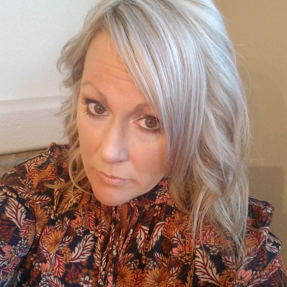 Meet your Posher, Marci